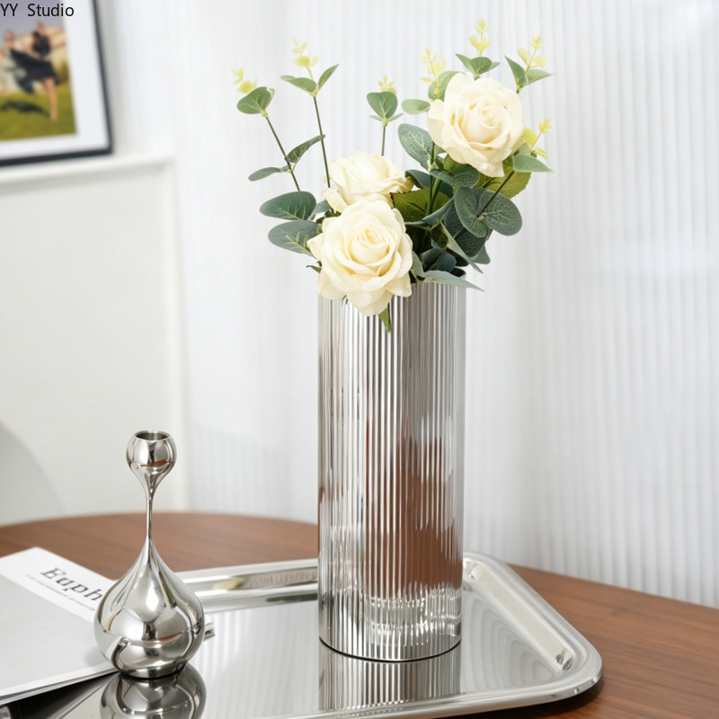 Florero de Acero Inoxidable de - Desk Setup Minimalist reseña y precio