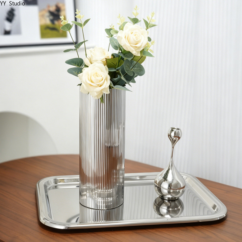 Florero de Acero Inoxidable de - Desk Setup Minimalist reseña y precio